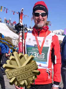 Foto (WSV): Jens Thiele im Ziel nach dem Engadin-Skimarathon in der Schweiz am 13.03.22.